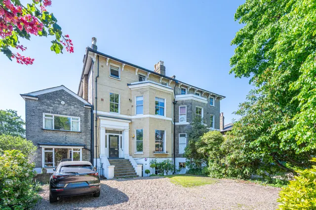 110a Shooters Hill Road, London, photo 1
