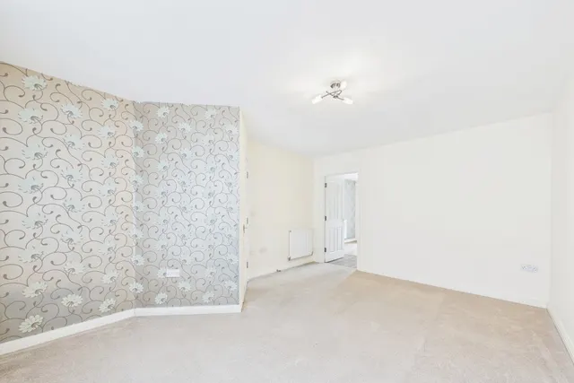 Honington Mews, Farnborough, GU14, photo 3