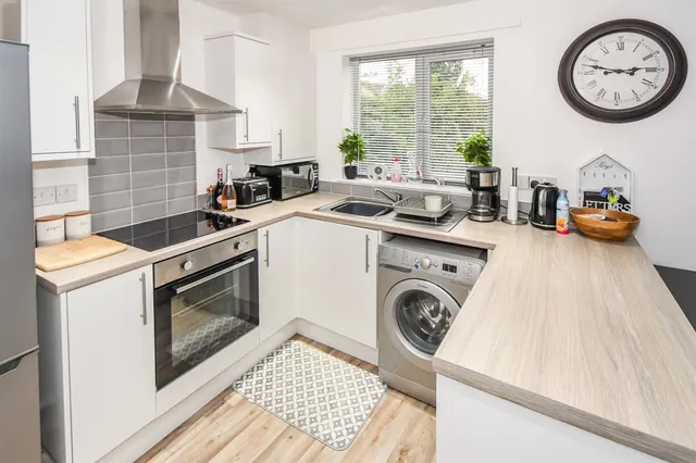 Alabala Close, Washingborough, LN4, photo 1