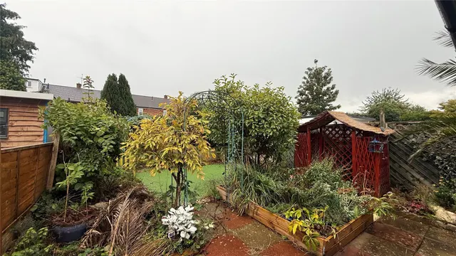Glenwood Road, Little Sutton, CH66, photo 2