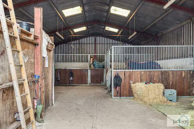 Photo 2 — Equestrian Property with 3 Acres, Bowley Lane, Hereford, Herefordshire