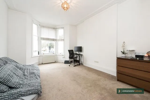 Photo 2 — Goodwin Road, Shepherds Bush, W12