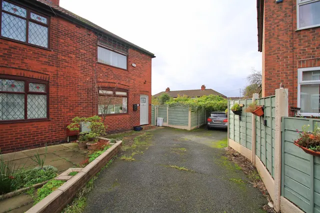 Heristone Avenue, Denton, photo 1