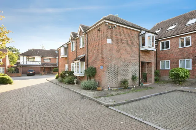 Yewlands, Hoddesdon, EN11, photo 1