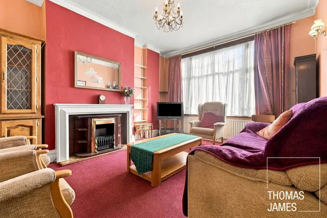 London, N13, photo 3