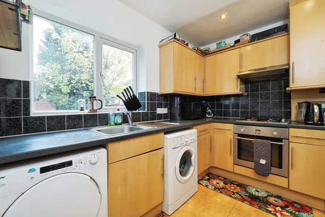 Aston Avenue, Beeston, NG9, photo 2