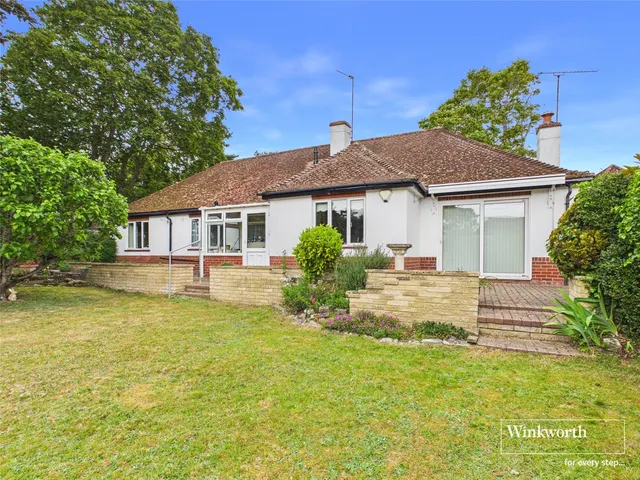 Photo 2 — Cockney Hill, Tilehurst, Reading, Berkshire, RG30
