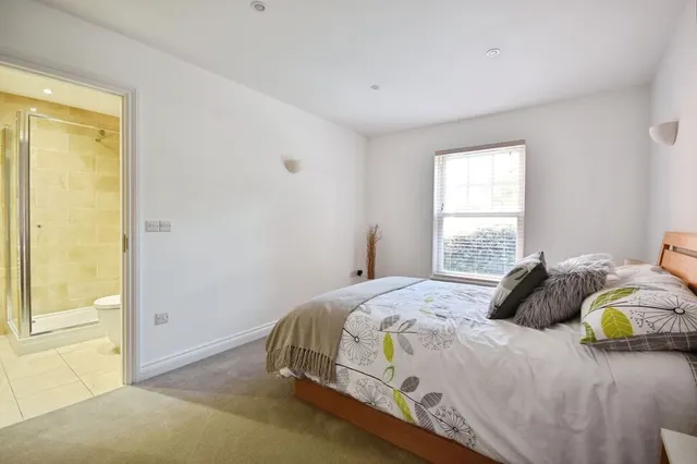 Photo 3 — Elwyn Road, Exmouth, Devon, EX8