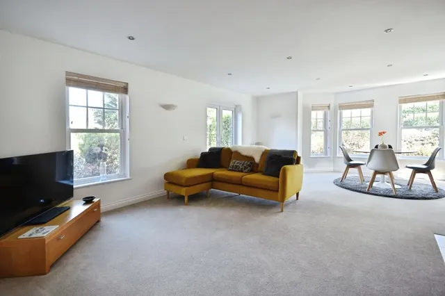 Photo 2 — Elwyn Road, Exmouth, Devon, EX8