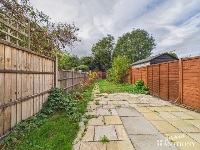 Photo 3 — Ardenham Street, Aylesbury, HP19 8AH