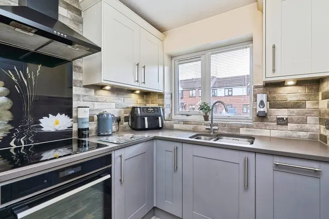 Colliery Drive, Walsall, WS3, photo 3