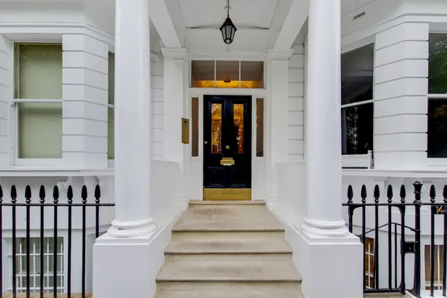 London, SW7, photo 1
