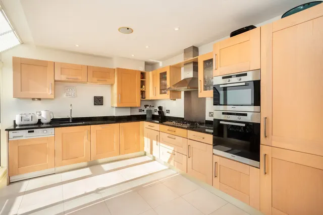 Seabrook Road, Hythe, CT21, photo 1