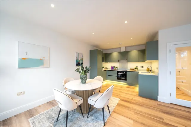 Green Lane, HA6, photo 1