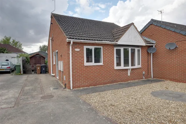 Elswick Gardens, Barton-Upon-Humber, photo 1