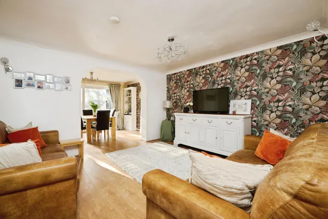 Stokesay Court, Peterborough, PE3, photo 2