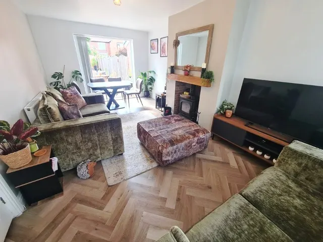 Dawlish Avenue, Droylsden, M43, photo 2