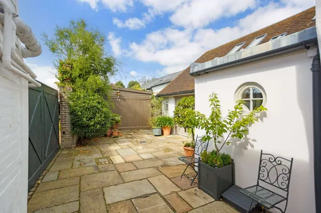 East Street, Petworth, GU28, photo 3