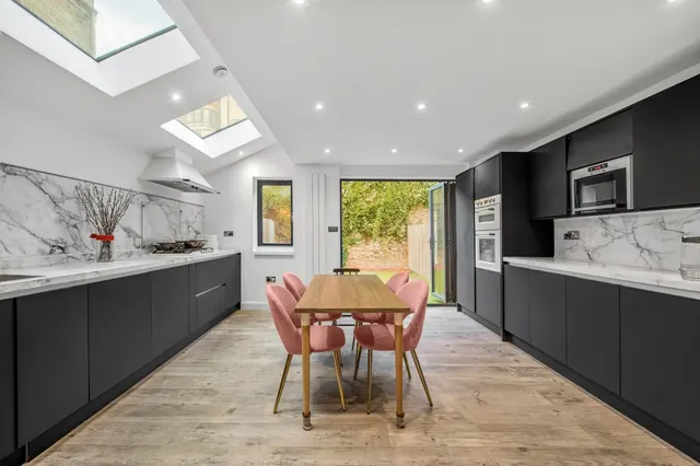 Waldeck Road, London, W4, photo 3