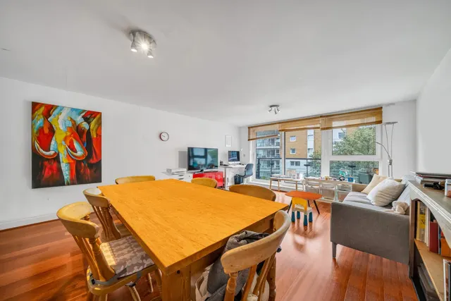 Anchor House, Riverside West, SW18, photo 1