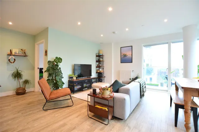Plowden Road, London, SE3, photo 1