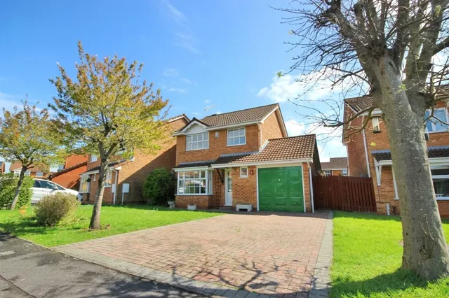 Elming Down Close, Bradley Stoke, BS32, photo 1