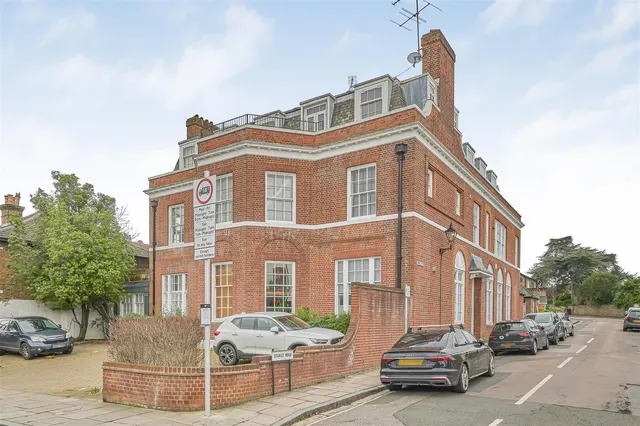 Upper Richmond Road West, East Sheen, SW14, photo 2