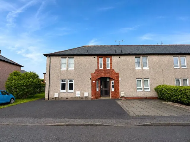 Photo 3 — Brodie Avenue, Dumfries, Dumfries and Galloway, DG2