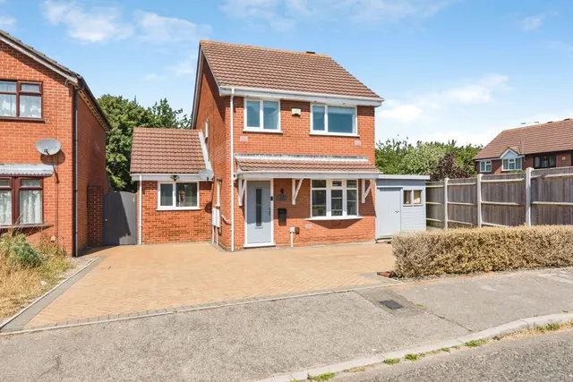 Fortress Road, Carlton Colville, Lowestoft, Suffolk, NR33, photo 1