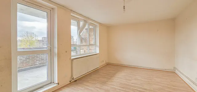 Nightingale Place, London, SE18 4HD, photo 1