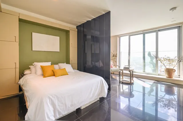 Photo 3 — Flat 2909, 3 Pan Peninsula Square, London