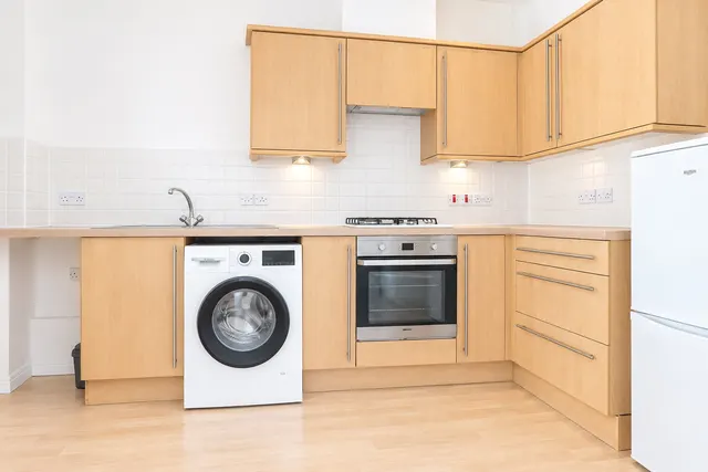 Grace Gardens, Fleet, GU51, photo 2