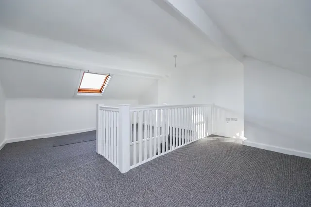 Main Street, Eastwood, NG16, photo 3