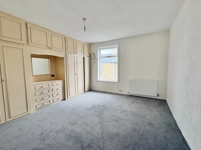 Gladstone Street, Crook, DL15, photo 3