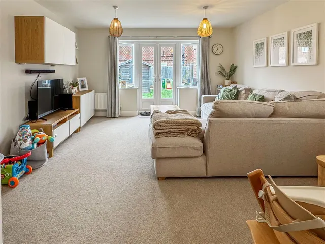Kings Close, Yapton, photo 2