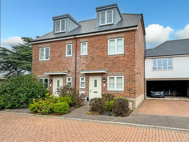Kings Close, Yapton, photo 1