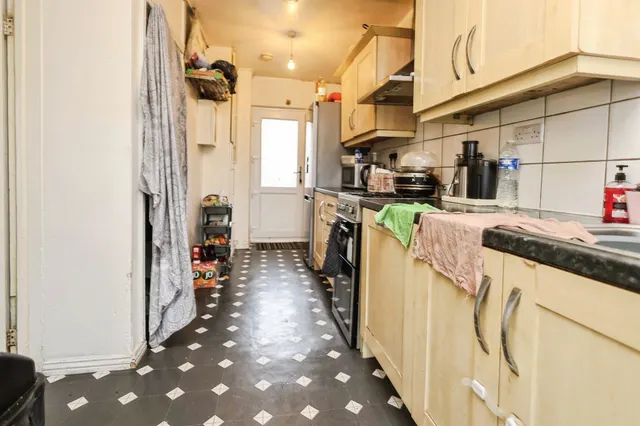 Scotland Lane, Bartley Green, B32, photo 2