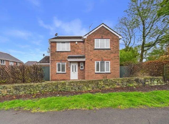 Havenside Close, Oldham, OL4, photo 1