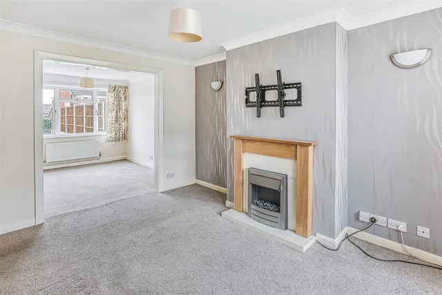 Windermere Crescent, Allestree, photo 2