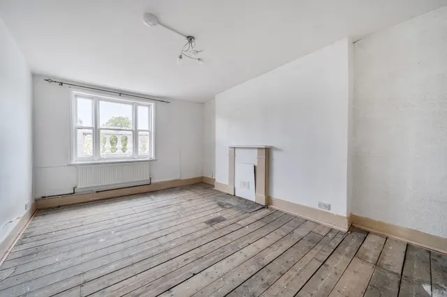 Flat 7, 24 Longridge Road, London, photo 1