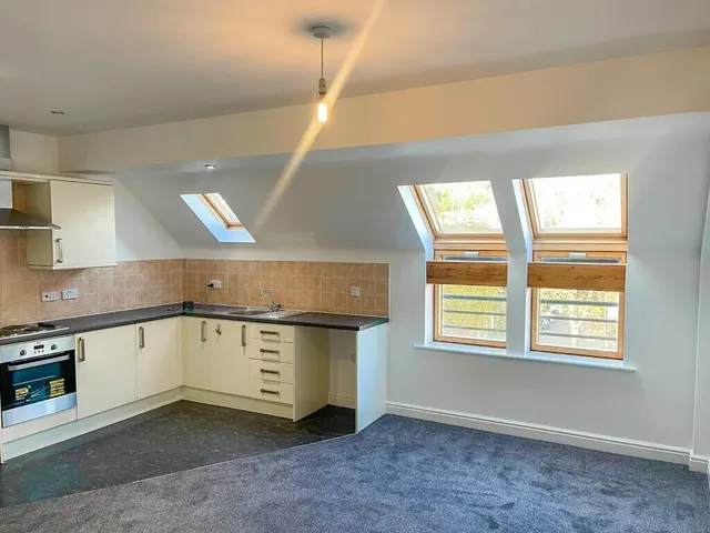 Photo 2 — Wesleyan Court, LINCOLN