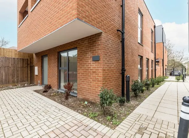 East Road, Wimbledon, SW19, photo 1