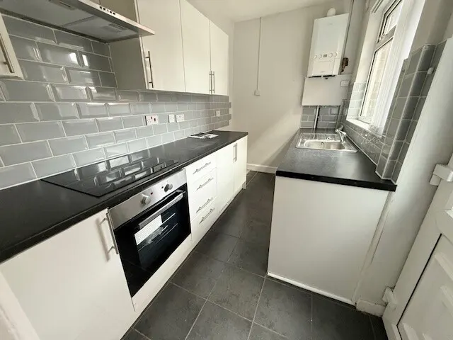 Photo 2 — Ford Lane, CW1