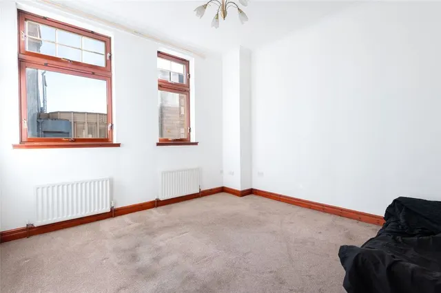 Kirkside Court, Leven, KY8, photo 2