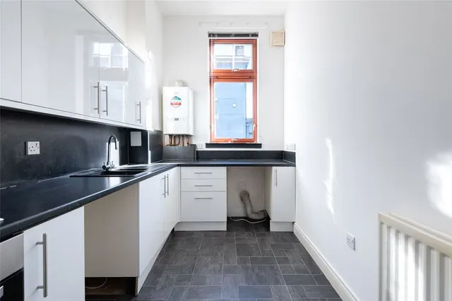 Kirkside Court, Leven, KY8, photo 3
