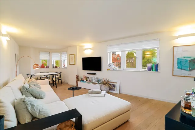 Archway Road, Highgate, London, N6 5BA, photo 1