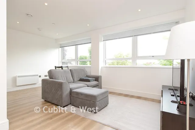 Wood Street, East Grinstead, RH19, photo 1
