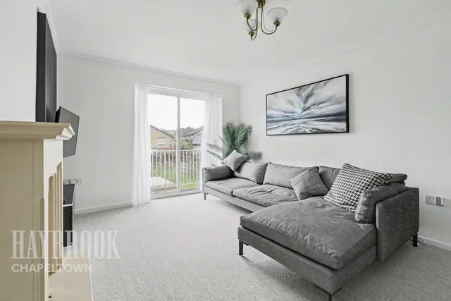 Caldbeck Grove, High Green, photo 2