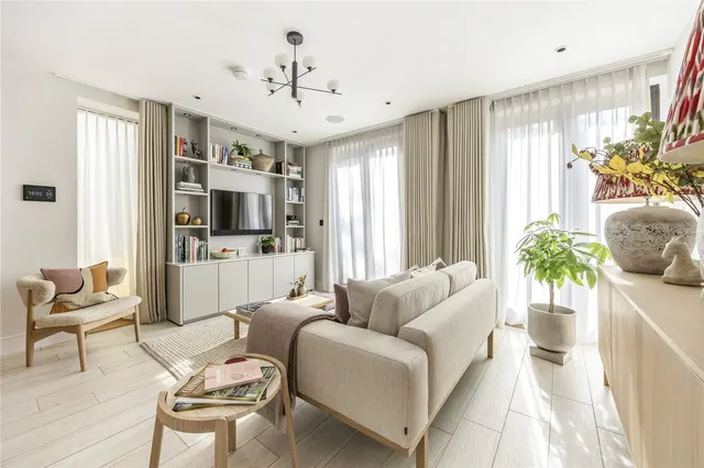 Parabola Road, Cheltenham, GL50, photo 1