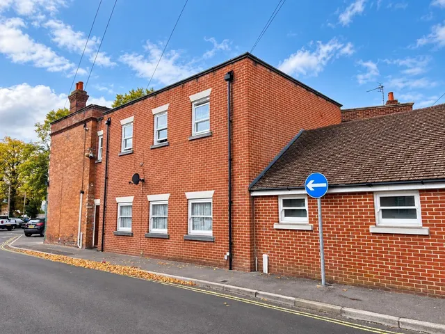 Brockhurst Road, Gosport, photo 1